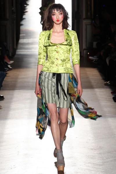 Look 26